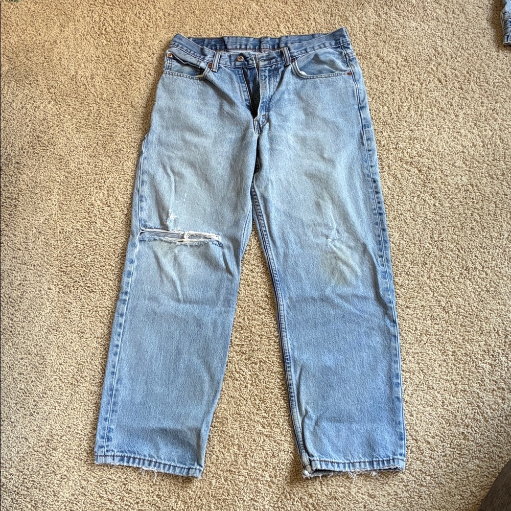 Vintage Distressed Levi's 550s - 33x30
